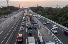 Indonesia và Malaysia đối phó với tình trạng ùn tắc giao thông nghiêm trọng dịp lễ