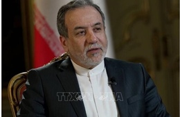 Hy vọng đàm phán Mỹ - Iran hồi sinh khi Ngoại trưởng Iran tới Pakistan