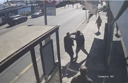 Video hai người Do Thái bị đâm ở London giữa làn sóng bài Do Thái gia tăng