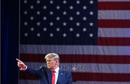 Mỹ xem xét đặt tên tàu sân bay để vinh danh Tổng thống Donald Trump