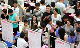 Trung Quốc đối mặt với áp lực thiếu hụt nguồn cung việc làm vào năm 2024