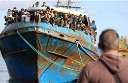 Số lượng thuyền chở người di cư từ Libya đến các đảo của Hy Lạp tăng mạnh