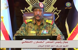 Chủ tịch Hội đồng quân sự Sudan thăm Ai Cập
