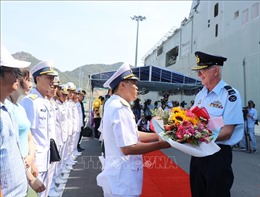 Hai tàu Hải quân Hoàng gia Australia thăm thiện chí Việt Nam 
