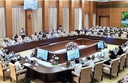 Ủy ban Thường vụ Quốc hội phê chuẩn, điều động nhân sự