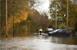Thủ tướng Anh triển khai quân đội khắc phục hậu quả lũ lụt 