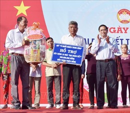 Đồng chí Phạm Minh Chính dự Ngày hội Đại đoàn kết toàn dân tộc tại Bạc Liêu