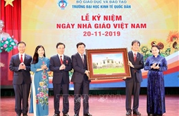 Chủ tịch Quốc hội dự Lễ Kỷ niệm Ngày Nhà giáo Việt Nam tại Trường Đại học Kinh tế quốc dân