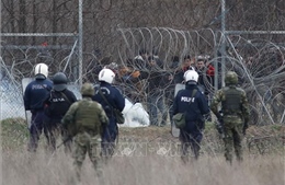 Thổ Nhĩ Kỳ triển khai 1.000 cảnh sát để ngăn Hy Lạp đẩy người di cư quay trở lại