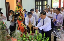 Dâng hương tưởng nhớ, tri ân Thủ tướng Võ Văn Kiệt