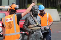 New Zealand dỡ bỏ bức tượng gây tranh cãi liên quan đến thời kỳ thực dân đô hộ