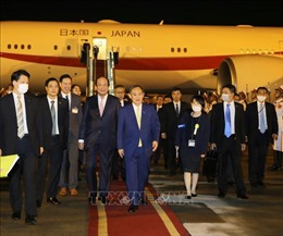 Thủ tướng Nhật Bản Suga Yoshihide và Phu nhân bắt đầu thăm chính thức Việt Nam