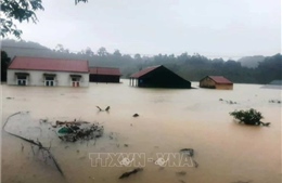 Lũ lớn làm hai người tử vong, hơn 57.000 nhà bị ngập sâu ở Quảng Bình