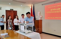 Cộng đồng Việt Nam tại Campuchia quyên góp ủng hộ đồng bào miền Trung 