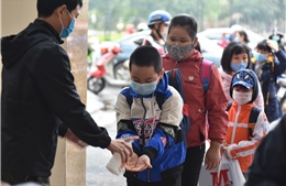 Giao thông ổn định ngày đầu tiên học sinh Hà Nội trở lại trường học