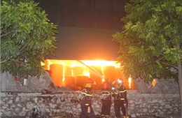 Khống chế vụ cháy tại xưởng lốp trong Cụm KCN Hà Khánh, Quảng Ninh
