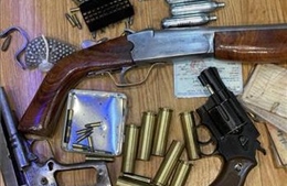 Triệt phá ổ nhóm tàng trữ ma túy, thu giữ nhiều súng, đạn ở Hà Nội