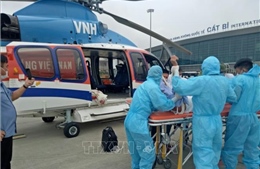 Bay cấp cứu đưa bệnh nhân từ đảo Bạch Long Vĩ về đất liền an toàn