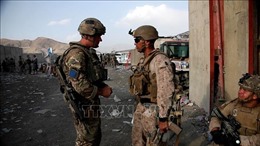 Đấu súng bên ngoài sân bay ở Kabul, Afghanistan 