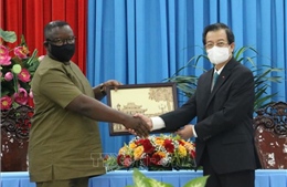Tổng thống Cộng hòa Sierra Leone Julius Maada Bio thăm tỉnh An Giang