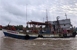 Kiên Giang: Bắt giữ tàu vận chuyển 60.000 lít dầu DO không rõ nguồn gốc