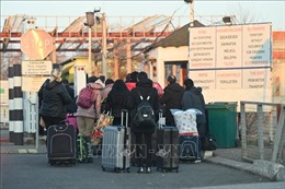 Hơn 870.000 người Ukraine sơ tán do xung đột đã hồi hương