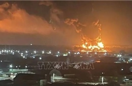 Hỏa hoạn tại kho chứa dầu mỏ ở vùng Bryansk của Nga