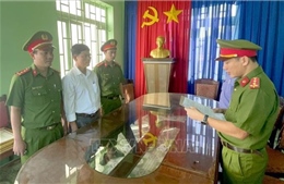 Bắt giam 2 nguyên Chánh văn phòng HĐND, UBND huyện Bù Đăng, Bình Phước