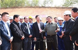 Thủ tướng kiểm tra dự án cao tốc Tuyên Quang - Phú Thọ