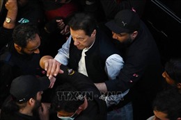 Cựu Thủ tướng Imran Khan ra trình diện trước tòa án ở Islamabad