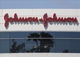 Công ty Johnson & Johnson tiếp tục đề nghị tòa dừng các vụ kiện chất gây ung thư