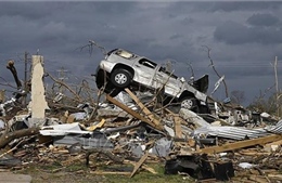 Số người thiệt mạng do bão và lốc xoáy ở Mỹ lên tới 32 người