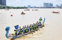 Sôi nổi Giải vô địch đua thuyền truyền thống TP Hồ Chí Minh mở rộng 