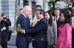 Thủ tướng Christopher Luxon chủ trì lễ đón Thủ tướng Phạm Minh Chính thăm chính thức New Zealand
