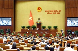 Quốc hội thảo luận về phát triển kinh tế - xã hội và ngân sách Nhà nước