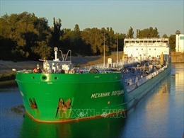 Căng thẳng Nga-Ukraine: Tòa án Ukraine từ chối thả tàu chở dầu của Nga