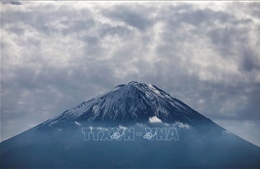 Nhật Bản lần đầu tiên dự phòng phương án hạn chế số người leo núi Phú Sĩ