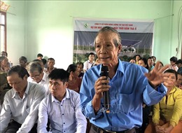 Hàng trăm người tiếp tục dựng lán trại phản đối dự án điện mặt trời ở Bình Định