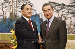 Đoàn quan chức cấp cao Triều Tiên thăm Trung Quốc sau Hội nghị thượng đỉnh Mỹ - Triều Tiên lần 2