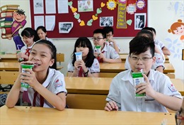 Hơn 1 triệu trẻ mẫu giáo và học sinh tiểu học Hà Nội tham gia chương trình Sữa học đường