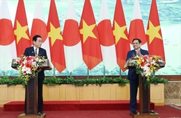 Thủ tướng Phạm Minh Chính và Thủ tướng Nhật Bản gặp gỡ báo chí và chứng kiến trao đổi văn kiện hợp tác