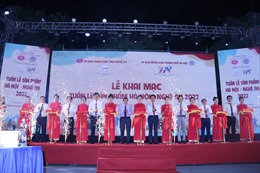 Chùm ảnh lễ khai mạc &#39;Tuần lễ sản phẩm Hà Nội-Nghệ An 2022&#39; 