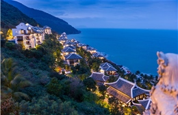 Khu nghỉ dưỡng InterContinental Danang Sun Peninsula Resort ‘mê hoặc nhất Việt Nam’ trên báo Mỹ