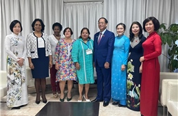 Phó Chủ tịch Quốc hội Trần Quang Phương đánh giá cao đóng góp của phụ nữ Cuba cho sự nghiệp Cách mạng