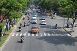 Dàn xe điện VinFast rực rỡ sắc màu khuấy đảo đường phố Đà Nẵng