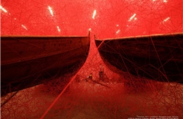 Mở cửa triển lãm sắp đặt ‘Thủy triều cảm xúc’ của nghệ sĩ Chiharu Shiota tại Việt Nam