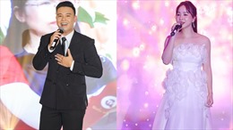 Ca sĩ Hồng Duyên, Đông Hùng biểu diễn tại Lễ trao Giải thưởng Báo chí Thông tấn xã Việt Nam