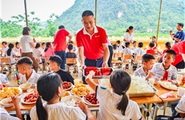 Một thập kỷ yêu thương khởi nguồn từ trái tim