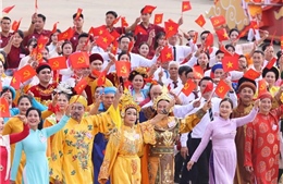 80 nghệ sĩ Nam- Bắc hoà ca ở Lễ diễu binh, diễu hành: NSƯT Tân Nhàn hé lộ điều mới mẻ