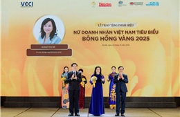 Tổng Giám đốc SHB Ngô Thu Hà được vinh danh &#39;Nữ doanh nhân Việt Nam tiêu biểu - Bông hồng vàng&#39; năm 2025